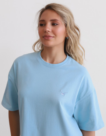 Жіноча футболка "oversize" з котону в блакитному кольорі