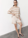 Женский костюм с шортами в полоску Soft Stripe Knit Set 430 в бежевом цвете.