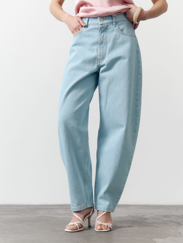 Жіночі джинси блакитного кольору Denim Ease Jeans 425