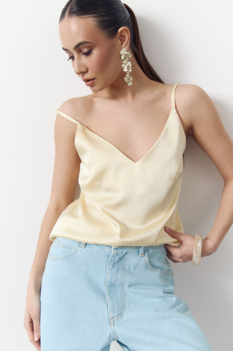 Желтый женский топ на бретельках Silk Touch Camisole Vanilla 340