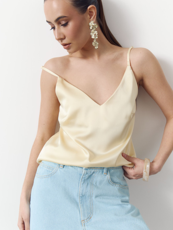 Жовтий жіночий топ на бретельках Silk Touch Camisole Vanilla 340