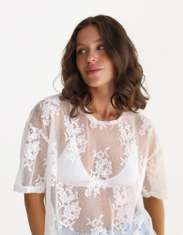 Біла футболка з гепюру Lace Whisper