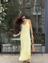 Желтый сарафан из жатой ткани Sunlit Flow Dress 011