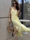 Желтый сарафан из жатой ткани Sunlit Flow Dress 011