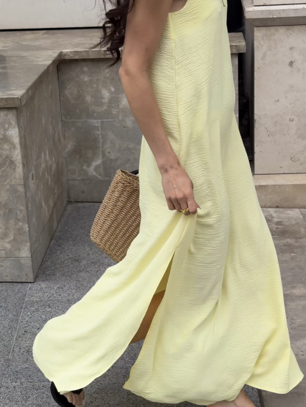 Желтый сарафан из жатой ткани Sunlit Flow Dress 011
