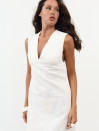Белое льняное платье меди с вырезом Linen Muse Dress 434 Белое льняное платье меди с вырезом Linen Muse Dress 434