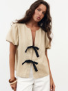 Женская льняная блуза в бежевом цвете Linen Bow Blouse 435