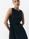 Чорна лляна сукня максі вільного крою Linen Flow Dress 450 Чорна лляна сукня максі вільного крою Linen Flow Dress 450