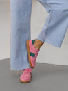 Блакитні вкорочені прямі жіночі джинси з необробленим краєм