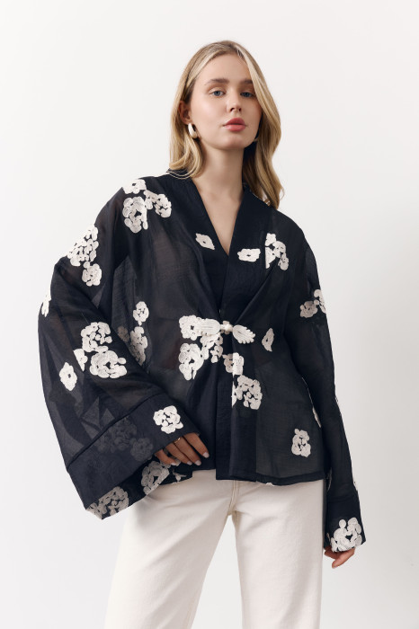 Жіноча блуза стилі кімоно з тенселу Hanami Air Shirt 423 в чорному кольорі