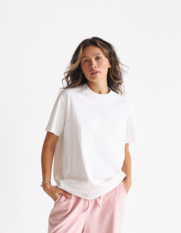 Жіноча базова футболка з трикотажу Soft Basic