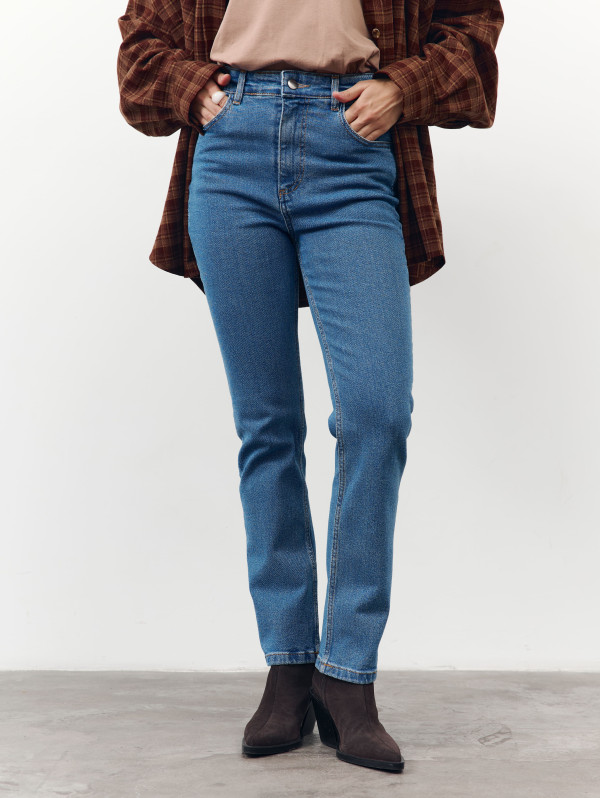 Женские джинсы прямого кроя 479 "Signature Straight Jeans - Blue"