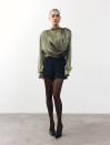 Блуза 458 Tencel Drape из тенсела в оливковом цвете Блуза 458 Tencel Drape из тенсела в оливковом цвете