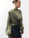 Блуза 458 Tencel Drape из тенсела в оливковом цвете Блуза 458 Tencel Drape из тенсела в оливковом цвете