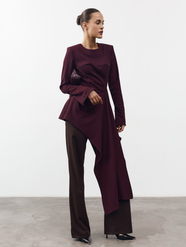 Бордовая кофта Asymmetry 453 из костюмной ткани. Бордовая кофта Asymmetry 453 из костюмной ткани.