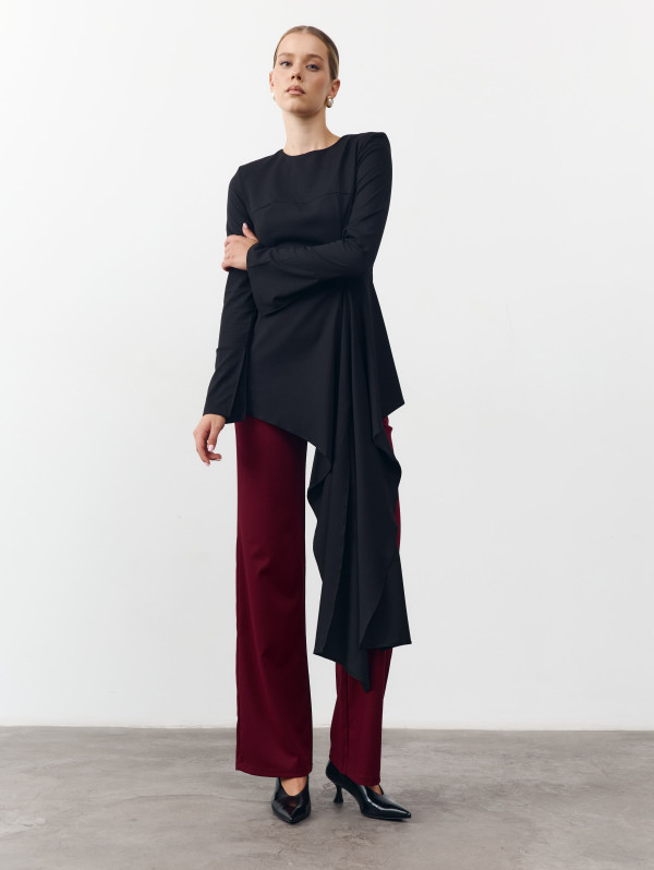 Черная кофта Asymmetry 453 из костюмной ткани
